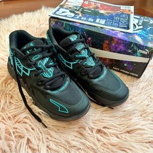 Puma MB.01 in the "Buzz City" Sneakers LaMelo Ball Men’s Shoes 10.5